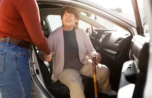 Dalle ambulanze ai servizi privati: come scegliere il trasporto per visite mediche
