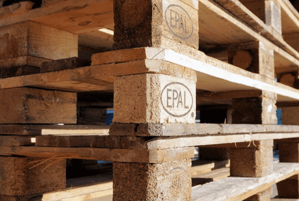 Smaltimento Pallet: Come Funziona?